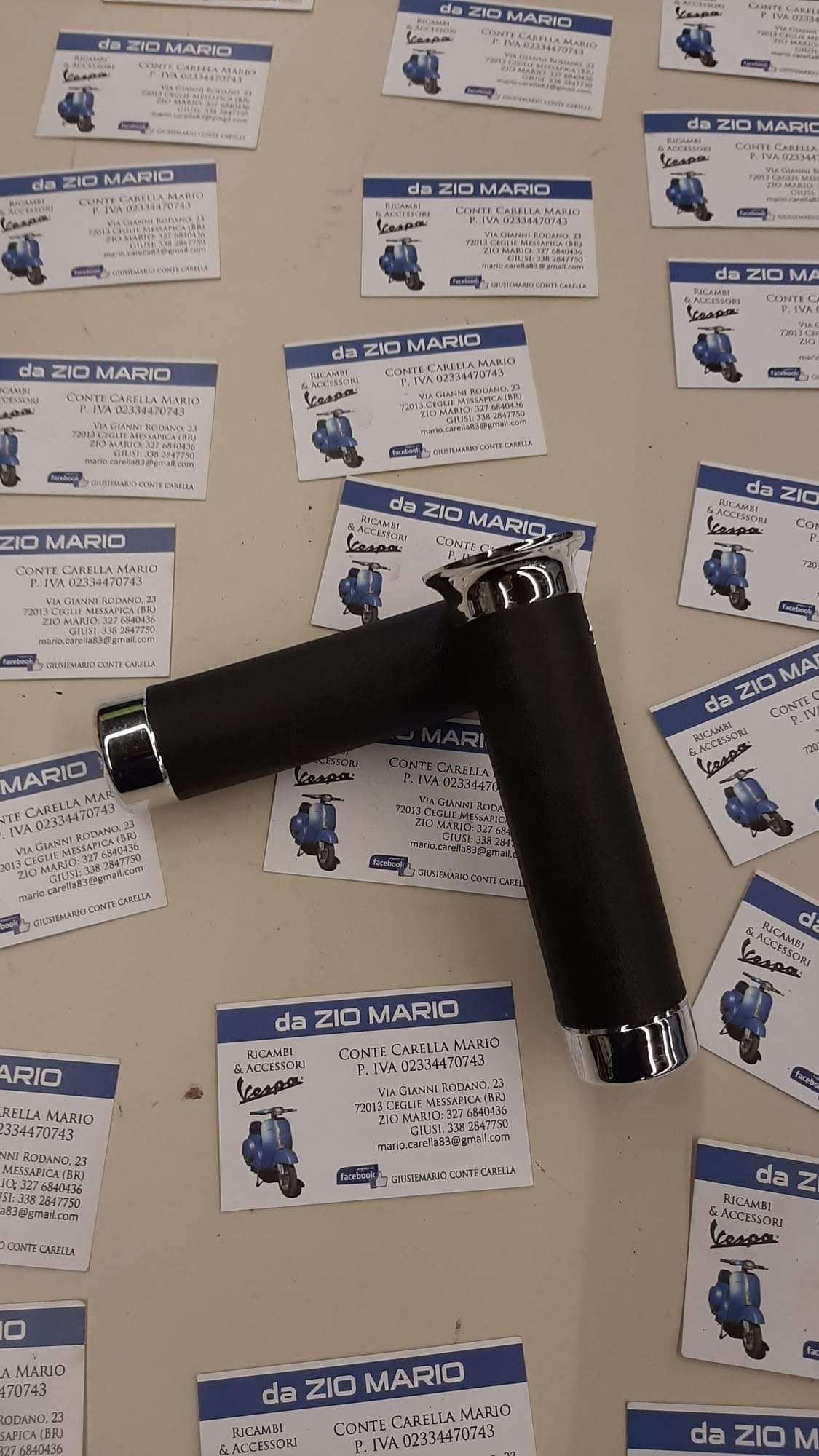 Coppia MANOPOLE nere cromate per VESPA PX 125 150 200 freno a disco millennium - adattabile a tutte