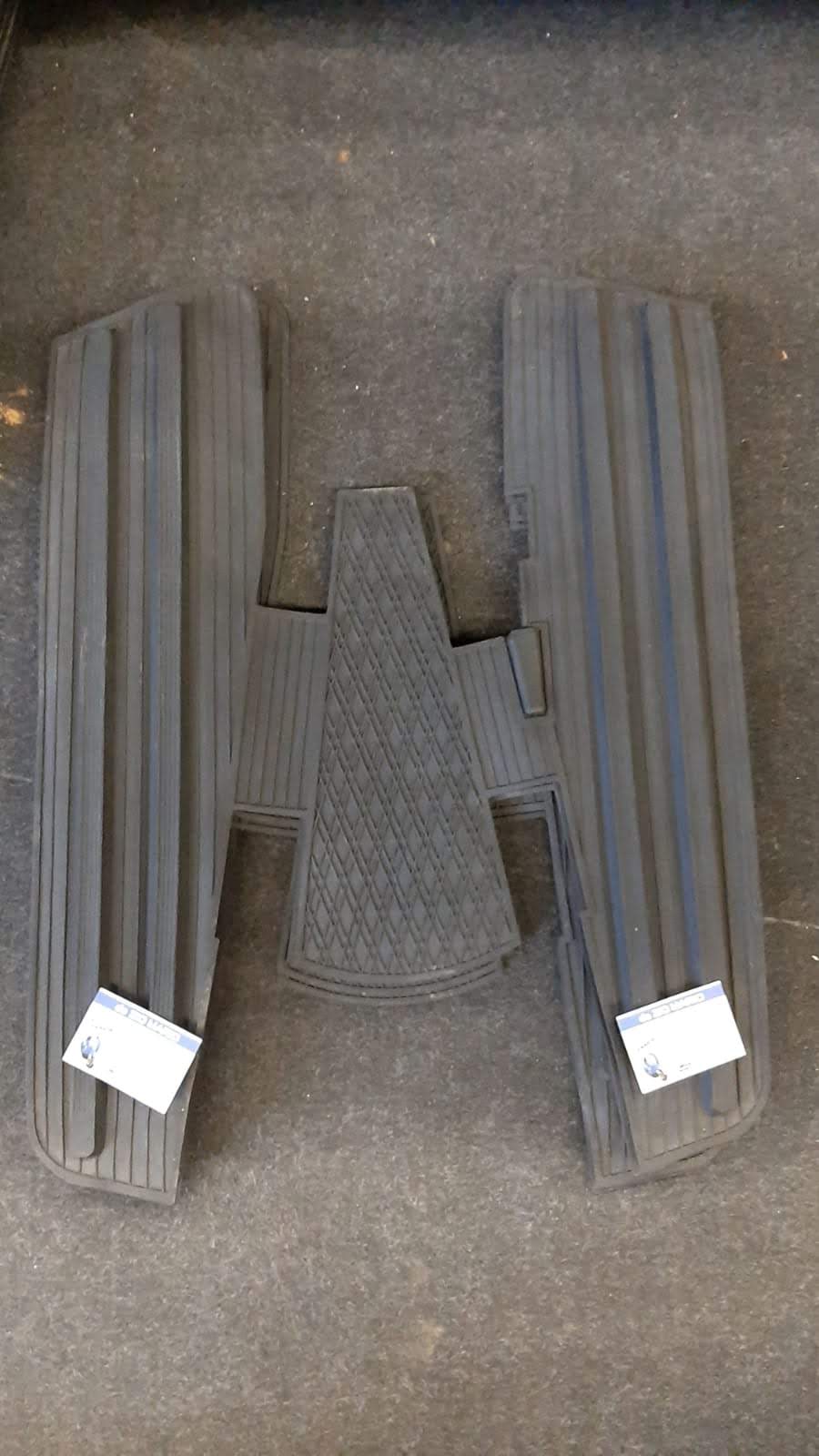 Tappeto tappetino pedana gomma MORBIDO Grigio VESPA RALLY SPRINT TS VNB VBB VBA GT GTR GL GS