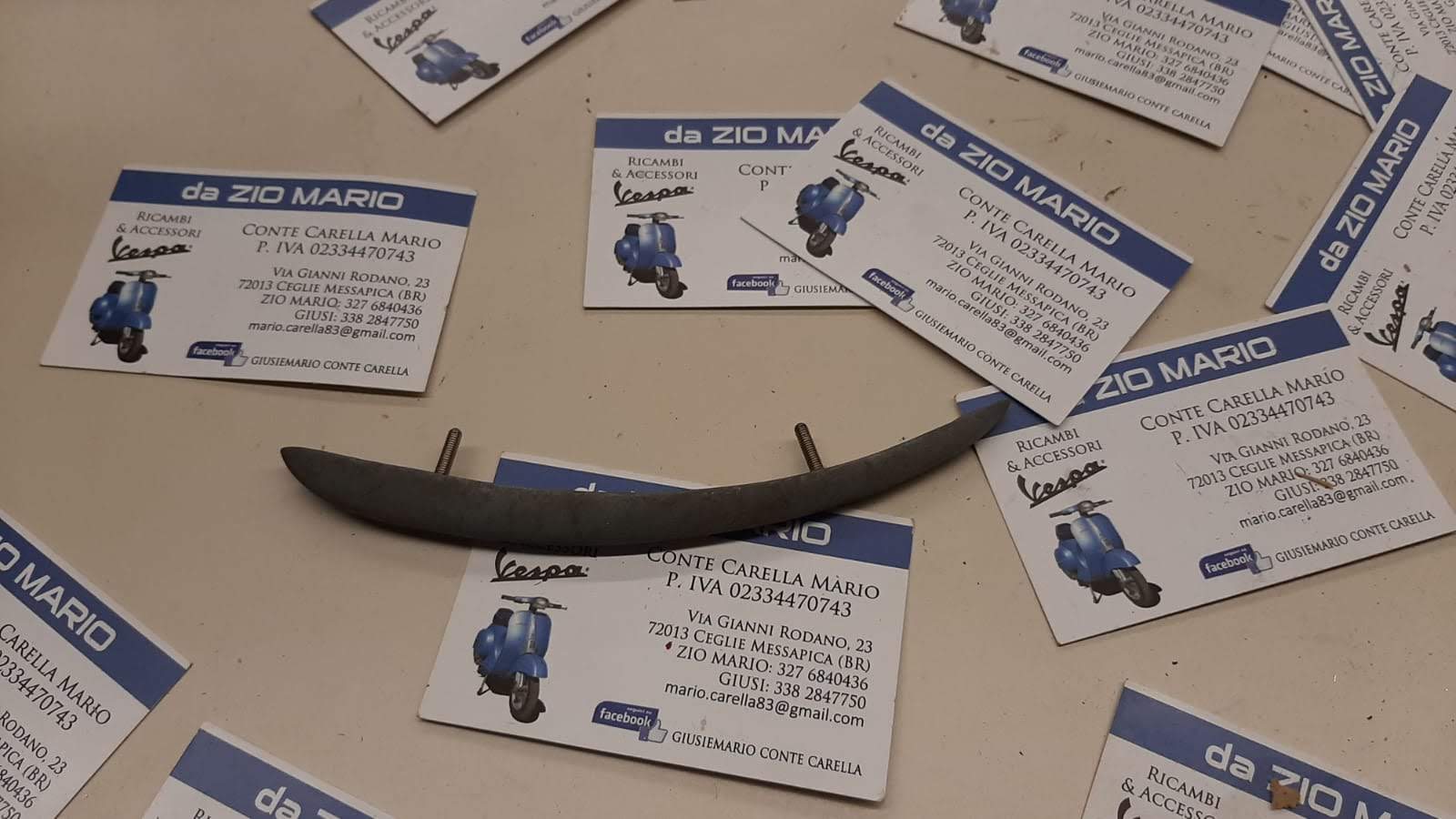 Cresta fregio per Parafango VESPA 125 cc VNA1>2T VNB1T>2T