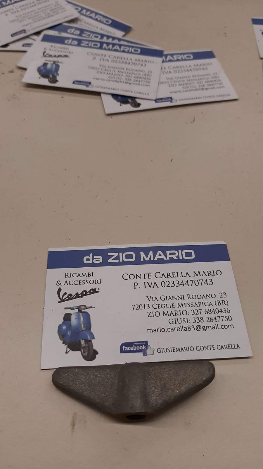 Galletto dado fissaggio ruota di scorta VESPA dal 1950 al 1960 filettatura interna 8 mm