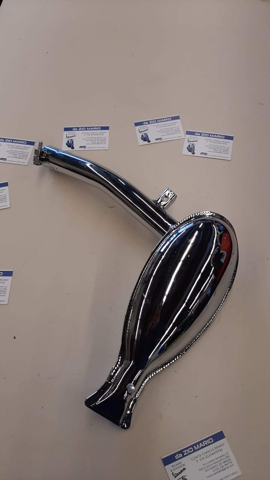 Marmitta cromata a pesce per VESPA 125 faro basso anno 1950 dal telaio V13T AL V15T cambio bacchetta