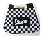 Paraspruzzi " VESPA " a scacchi nero/bianco per VESPA tutte