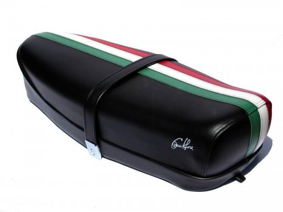 sella SPORTIVA NERA con BANDIERA ITALIANA LUGA per VESPA 50 SPECIAL