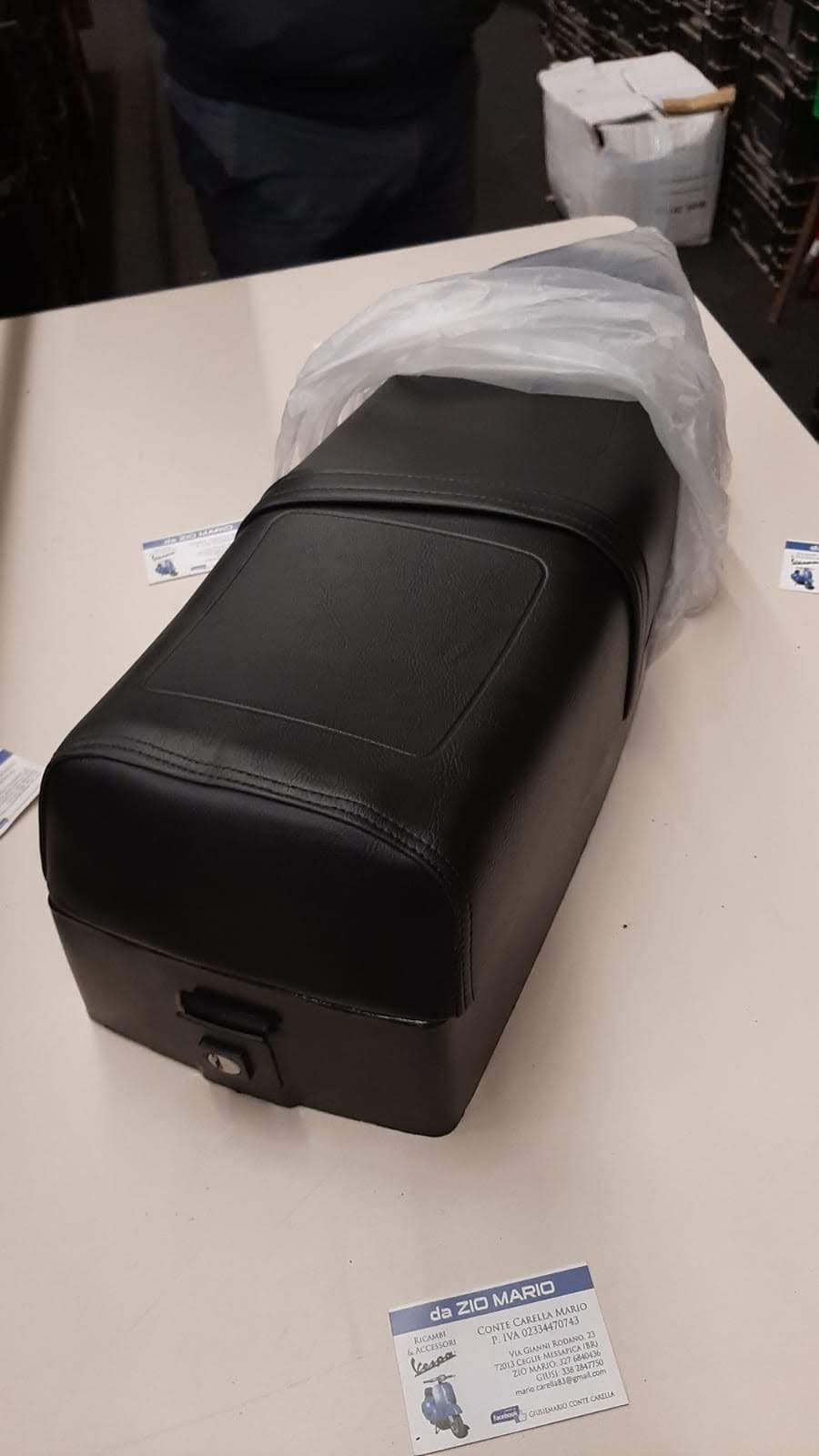 Sella nera lunga per VESPA PK XL 50 80 125 cc. con gonnellino