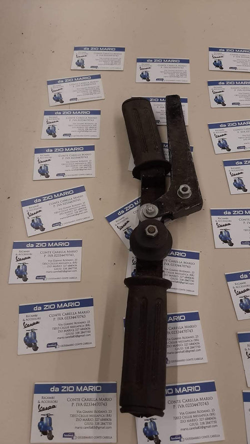 Attrezzo Bordatrice per Montaggio Bordo Scudo in Acciaio per tutte le VESPA