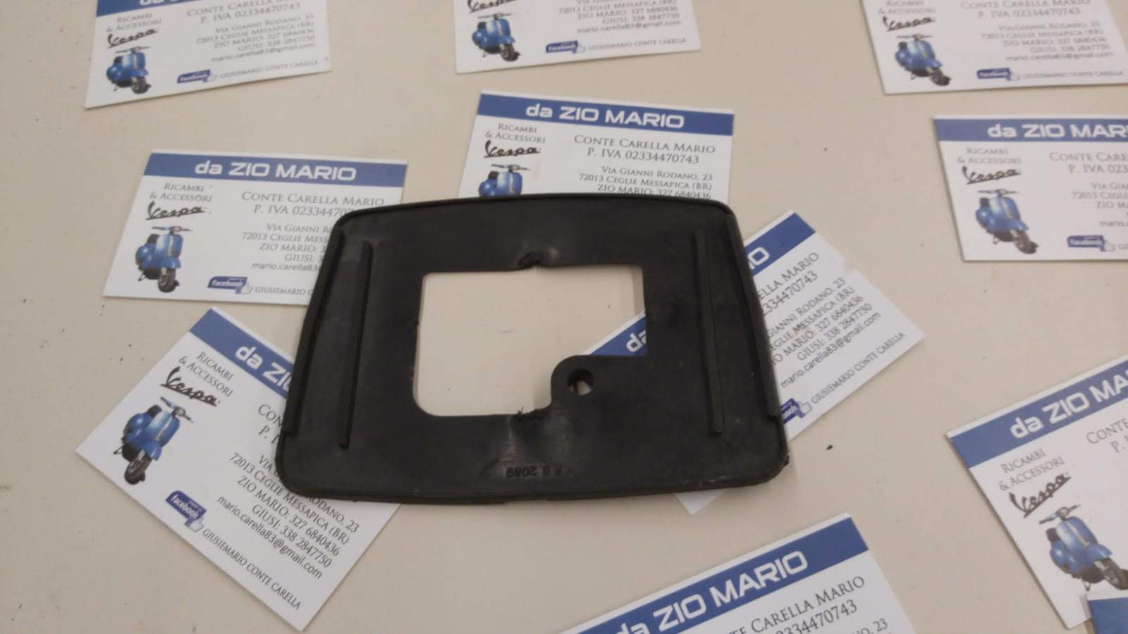 Guarnizione stop fanalino posteriore per VESPA 50 SPECIAL prodotto italiano SIEM