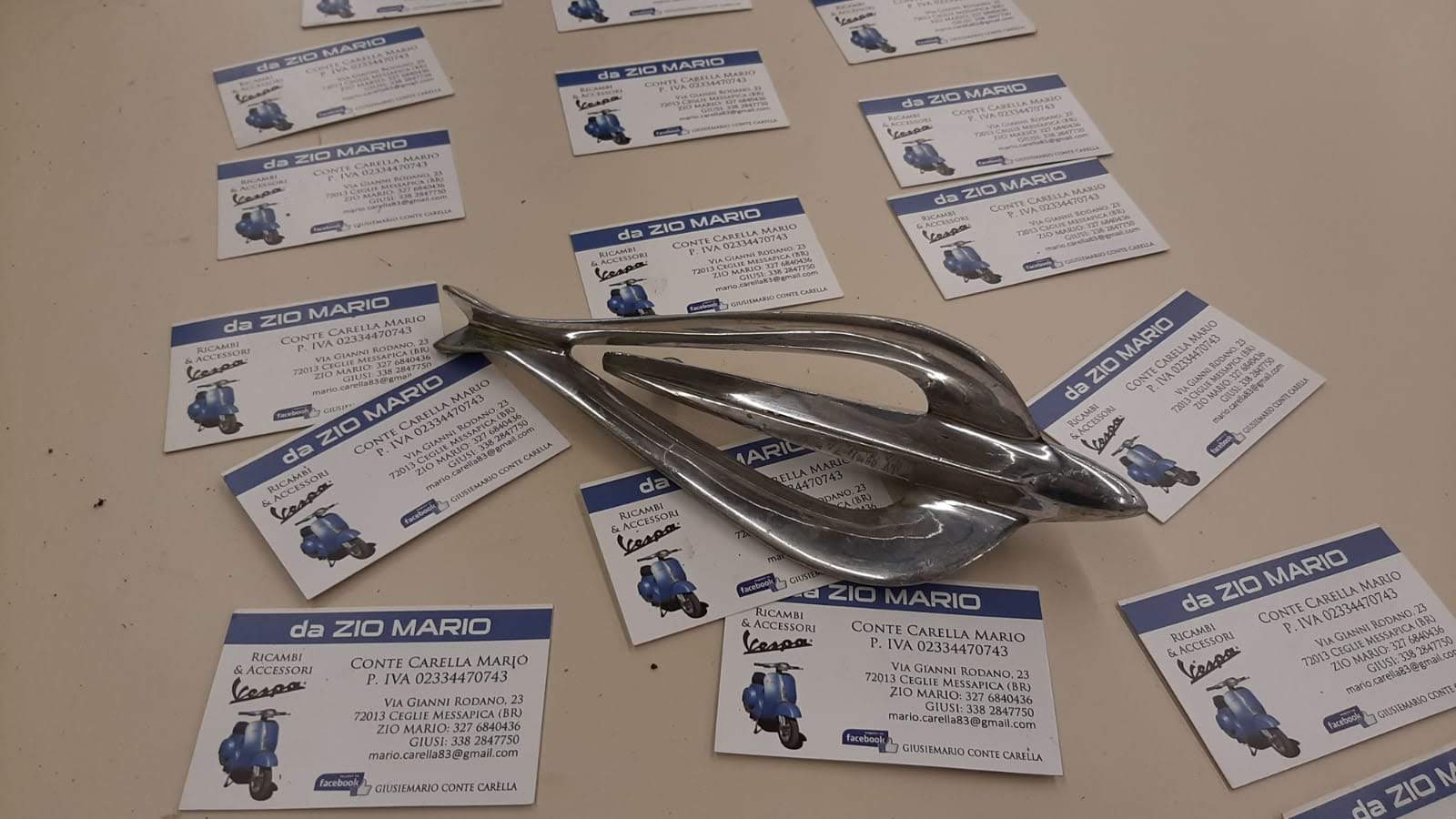 Cresta Parafango per VESPA Tipo " RONDINE "