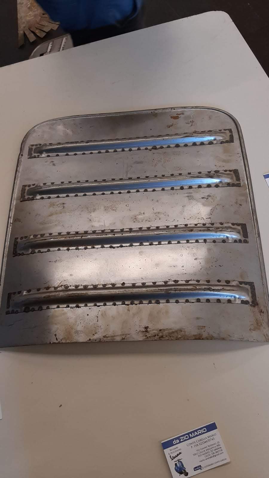 Fondo Pedana per VESPA 98 Faro Basso Cambio Bacchetta V1>V15 dal 1947 al 1950 lunga 60 cm.