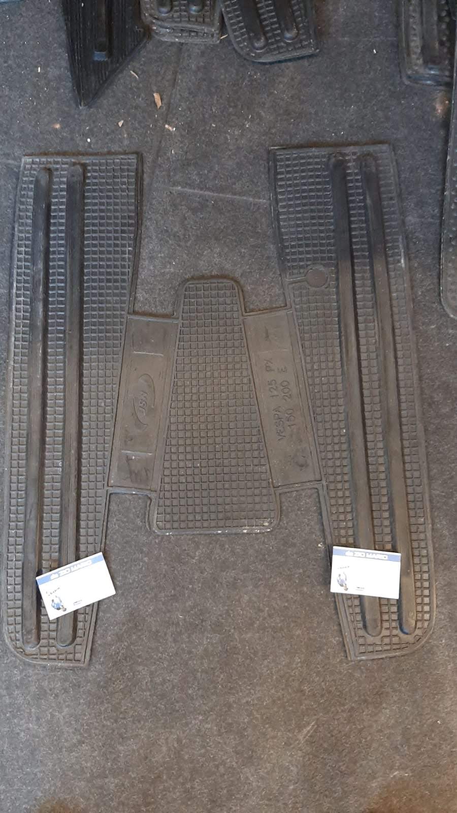 Tappeto tappetino pedana in gomma per VESPA PX PE arcobaleno 125 150 200