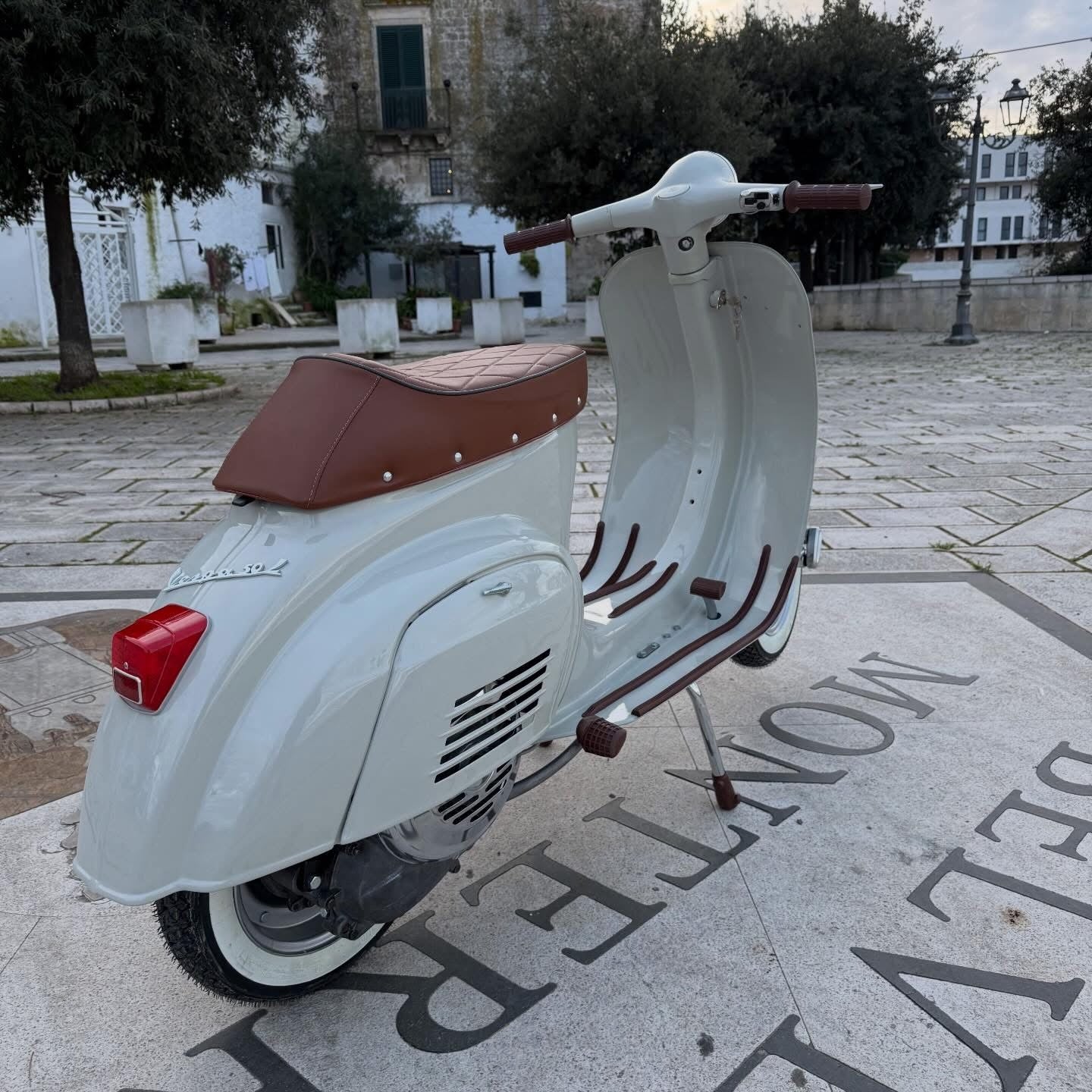 Vespa 50